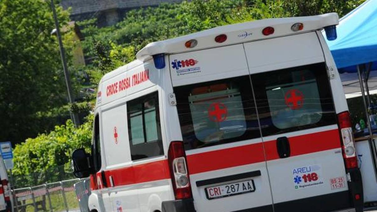 Foggia Scontro Frontale Tra Camion E Auto Sulla Statale Un Morto E Un