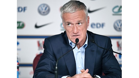 VIDEO - Deschamps motiva il ritorno di Evra: Per la sua esperienza...