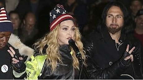 Madonna fa concerto a sorpresa a New York: Votate Hillary