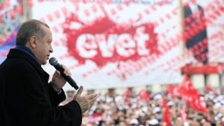 Appello di Erdogan ai turchi in Ue: Fate almeno 5 figli, il futuro è vostro