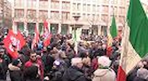Milano, centinaia in piazza contro Forza Nuova: Il fascismo è abolito