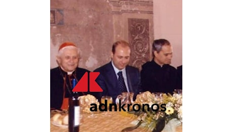 “Quel giorno a pranzo a Ostia con 2 Papi”, Bordoni (Lega) con Ratzinger e Prevost – Foto