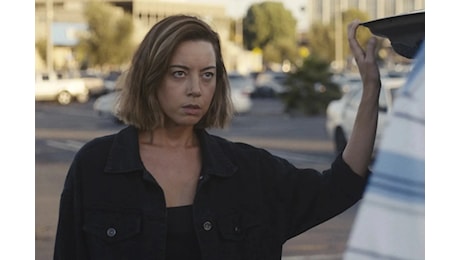 Aubrey Plaza, le prime parole dopo la morte del marito: Una tragedia inimmaginabile