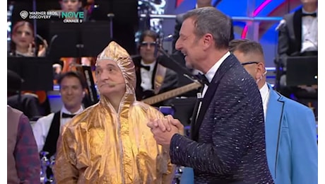 L’addestratore cinofilo lametino Massimo Boasi canta Tuta Gold e sale sul podio alla finale de “La Corrida” di Amadeus