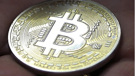 Bitcoin vola su nuovi massimi storici e sfiora 82.000 dollari