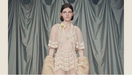 Plot twist durante la Milano Fashion Week Uomo: Alessandro Michele svela i suoi primi look da Valentino