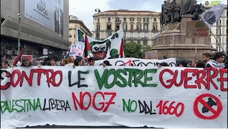 Napoli blindata per il G7, al via il corteo degli “antagonisti”: chiuse 2 stazioni della metropolitana