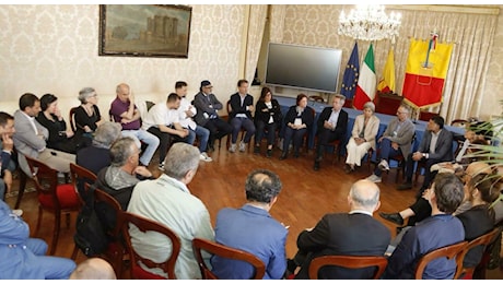 Caso israeliani a Taverna Santa Chiara, Manfredi incontra la ristoratrice Nives Monda e la comunità palestinese