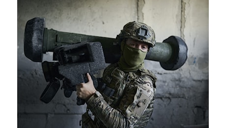 Aereo ucraino colpisce per la prima volta base in Russia: l'indiscrezione da fonti militari di Kiev