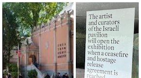 Biennale di Venezia, il padiglione di Israele resta chiuso «fino alla liberazione degli ostaggi». L'artista: «Sono in difficoltà»