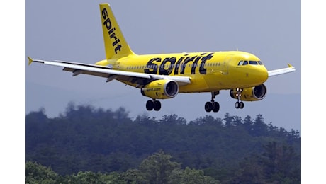 Haiti, aereo Spirit Airlines colpito da spari: sospesi i voli