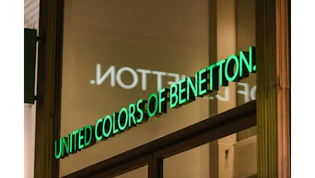 Gruppo Benetton, nel 2024 perdite dimezzate a 100 milioni di euro