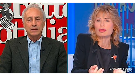 Travaglio: “Stop ai fact checker su Meta? Ottima notizia, basta con la censura sui crimini israeliani a Gaza”. Botta e risposta con Gruber