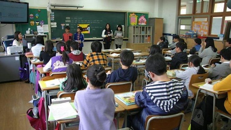 Approvato il calendario scolastico 2025-2026 in Piemonte: i giorni in aula saranno 206 - la Repubblica Approvato il calendario scolastico 2025-2026 in Piemonte: i giorni in aula saranno 206 - la Repubblica