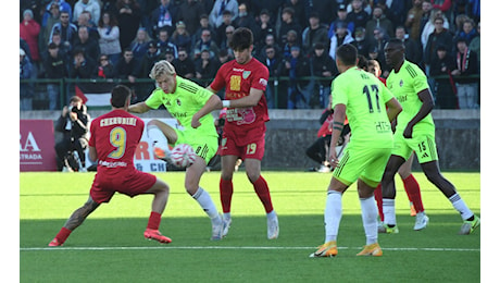 Carrarese-Pisa 1-0: i nerazzurri perdono la vetta della classifica