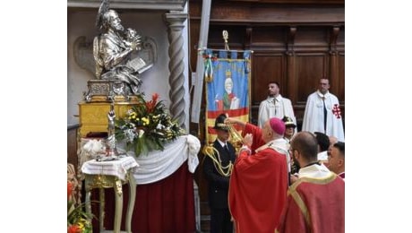 San Matteo, Duomo gremito per il Pontificale. Bellandi: 'Facciamo prevalere il 'Noi', attenzione ai più bisognosi'