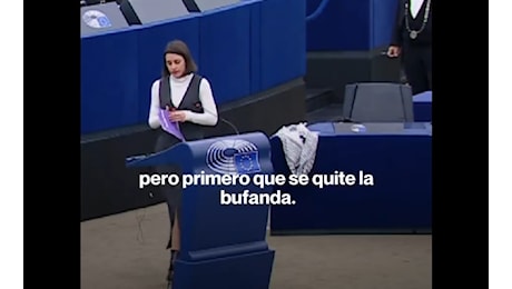 L'europarlamentare Montero deve togliere la kefiah prima del discorso, lei: Anche i genocidi sono proibiti ma l'Europa ne appoggia uno