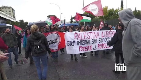 Presidio per la Palestina a Roma, i manifestanti: Rilasciate i compagni fermati