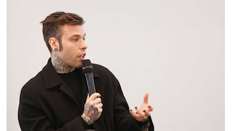 Fedez al capo ultrà del Milan: Se distribuisci la mia bibita a San Siro...|Primapagina