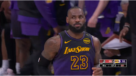 VIDEO Lakers-Portland 114-106, highlights: 38 punti per LeBron James