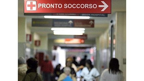 Pisa, morto l’uomo aggredito senza ragione da un ubriaco in ospedale