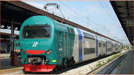 Telone sui binari della Roma-Civitavecchia: treni in ritardo di 2 ore o cancellati