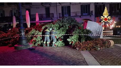 Vento forte all'alba: interventi dei Vigili del fuoco in Brianza, nel lecchese e nel varesotto