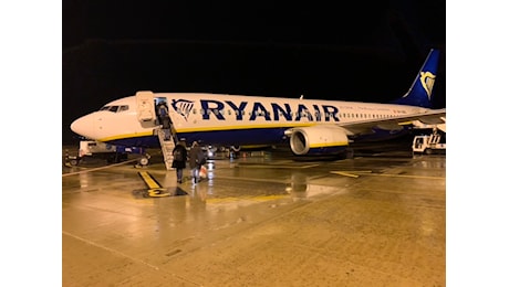 Ennesimo problema per Ryanair: volo Brindisi-Londra torna indietro dopo il decollo