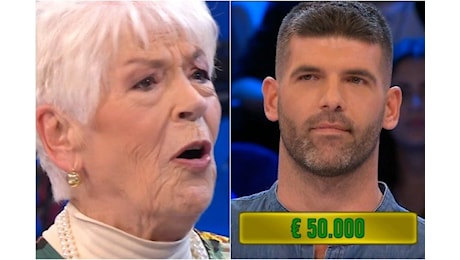 Matteo e nonna Adriana ad Affari Tuoi accettano l'offerta e perdono 300mila euro, lei: È colpa mia