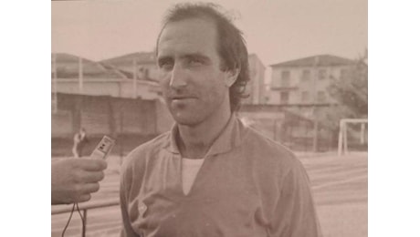 Addio a Marco Cacciatori, storico bomber dell’Aquila Montevarchi