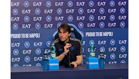 Napoli, Conte glissa sul futuro: “I tifosi non mi chiedono se resto. Neres in panchina”