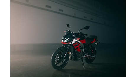 Debutta a EICMA l'attesissima Aprilia Tuono 457