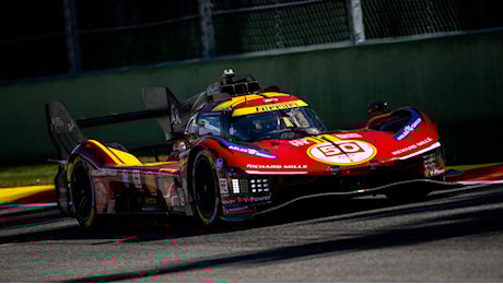 Wec Spa, ancora tripletta Ferrari in qualifica: Fuoco davanti a Kubica e Giovinazzi