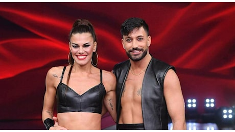 Ballando con le Stelle, vincono Bianca Guaccero e Giovanni Pernice: chi sono i vincitori dell'edizione 2024