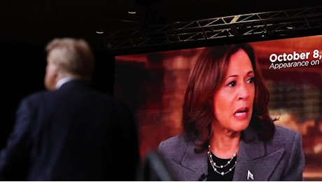 Trump - Harris, le ultime notizie sulle elezioni Usa in diretta | Il messaggio anti-immigrazione di Trump in Colorado