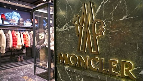 Moncler scende in Borsa dopo l'uscita di Rivetti dal capitale