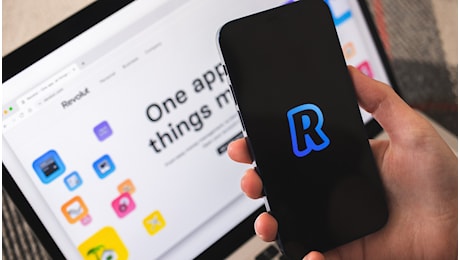 Revolut ha il suo Iban, la banca online diventa italiana: cosa cambia per i clienti dal 2025