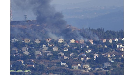 Libano, Idf: Colpiti 200 obiettivi di Hezbollah nel sud del Paese