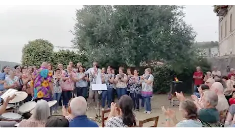 Segni. Successo per l’evento “Swingando in Giardino” del Coro “La Piazza all’Opera” con raccolta fondi per la Caritas Parrocchiale