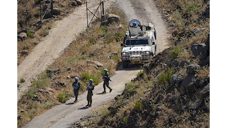 Guerra in Medio Oriente, news in diretta, Israele bombarda il Libano, 15 morti. Unifil: Nessun messaggio da Tel Aviv dopo l'attacco a nostre basi