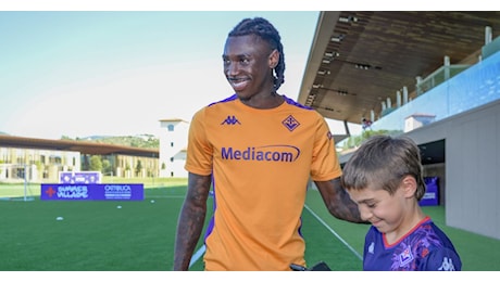 La Fiorentina difende Kean: “I campioni, guerrieri in campo e leali con i bambini”