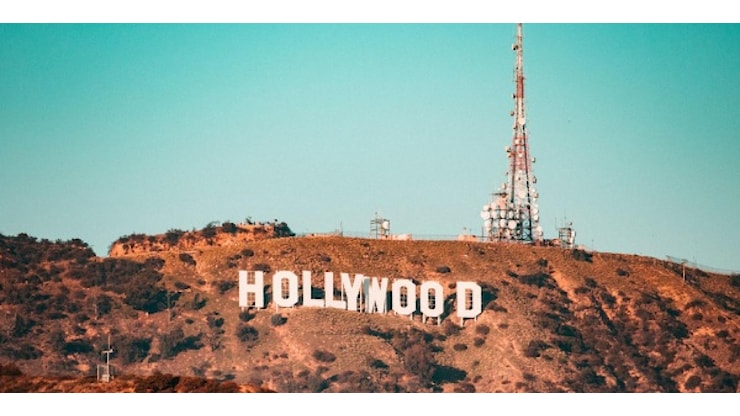 Trump tassa le produzioni cinematografiche straniere. L’annuncio del presidente degli Stati Uniti che mette paura a Hollywood - rtl.it Trump tassa le produzioni cinematografiche straniere. L’annuncio del presidente degli Stati Uniti che mette paura a Hollywood - rtl.it