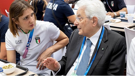 Parigi: Mattarella pranza a Casa Italia con 5 ambassador azzurri