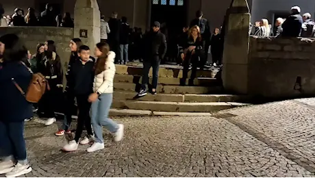 La fiaccolata a Fonni, a migliaia nelle vie del piccolo centro della Barbagia