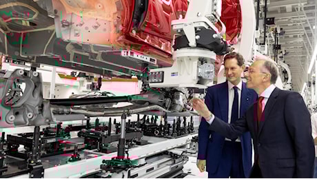 Elkann: “Le sfide di Ferrari, l’ingresso nel mondo della vela e la prima auto elettrica”