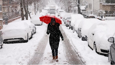 Neve, gennaio accelera: fiocchi a bassa quota in molte regioni d’Italia. Le zone coinvolte