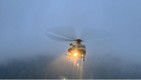 Escursionista cade per cento metri in un canalone in Valsesia: soccorso e recuperato