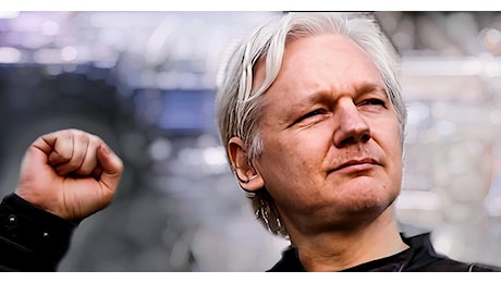 L'Associazione Schierarsi chiede di concedere la cittadinanza onoraria di Eboli a Julian Assange
