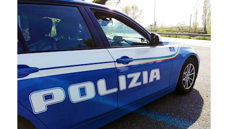 Impiegavano un minuto per rubare un'auto, smantellata banda tra Bat e Foggia: 26 arresti