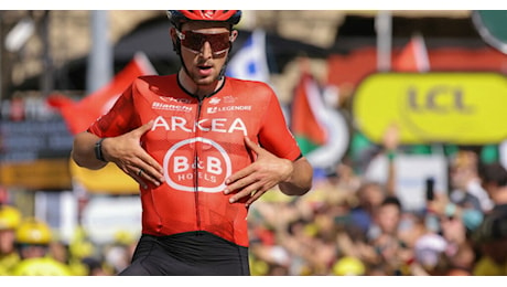 Tour de France, 2a tappa: è subito duello Pogacar-Vingegaard per la maglia gialla, successo per Vauquelin